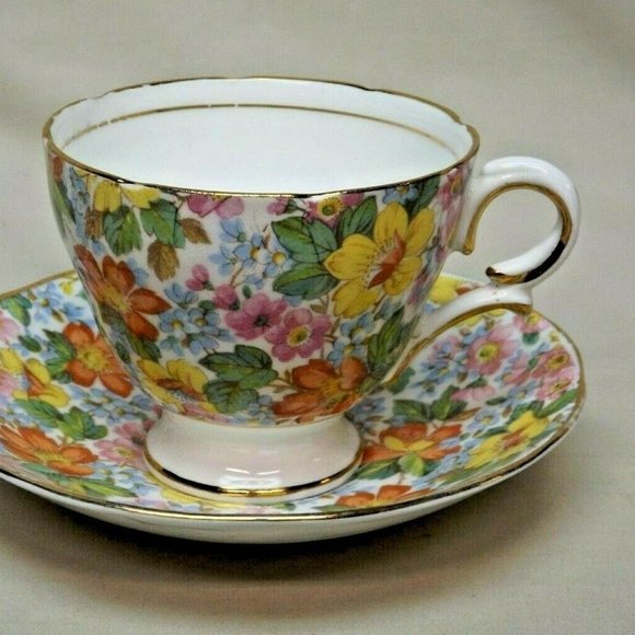 Salisbury Fine Bone China England Floral Footed Tea Cup and Saucer Pat. #1956A - Picture 3 of 14